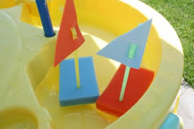 Here is a really simple toy boat the kids can make themselves, then race in a local creek, lake, or even in your own bathtub! Summer Activities For Kids Water Fun