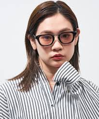 K10ダイヤスターピアス