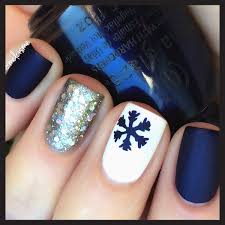 Depending on the tone and hue, blue nails can be feminine, calm, serene, or picturesque. Christmas Nail Art Design Ideas Navy And White Snowflake Nails Min Ecemella