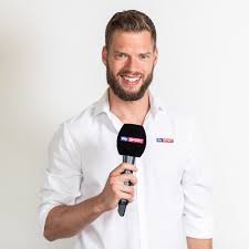 Sergei rebrov távozása után az is kiderült, ki veszi át a zsinórban három bajnoki címet nyert és a tavalyi szezonban a bajnokok ligája csoportkörébe jutott labdarúgócsapatunk irányítását. Johannes Brandl On Twitter Jetzt Ist Der Deal Auch Offiziell Peter Stoger Ist Neuer Trainer Von Fradi Hu Skybuliat Faklive