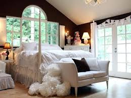 Image Result For 20 Year Old Woman Bedroom Ideas Small Bedroom Remodel Remodel Bedroom Apartment Decorating On A Budget