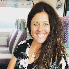 Sandra Hite's Instagram, Twitter & Facebook