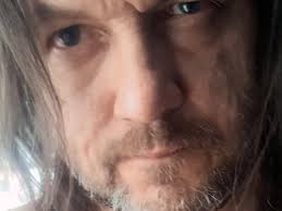 Fundraiser by Daniel Avenell : Dan fix his computer!