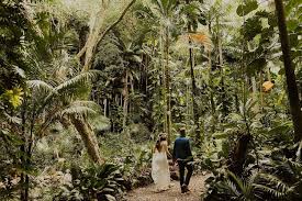 National Tropical Botanical Garden Wedding On Kauai Jessi Chris Botanical Gardens Wedding Botanical Gardens Garden Services