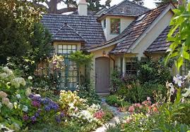 Das zeichnet einen stilechten cottage garten aus. Der Cottage Garten Ein Wildes Gartenparadies Im Englischen Stil Cottage Garten Gartenparadies Gartengestaltung