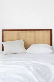 Den mittelpunkt bildet selbstverständlich ihr bett, das entweder deckend weiß oder mit sichtbarer. Rattan Headboard Bett Kopfteil Design Schlafzimmer Inspiration Schlafzimmer Einrichten