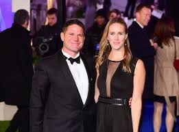 The photo featuring backshall shows him lying in front of two baby ducks that clearly indicates the pair is expecting twins. Steve Backshall Pleads For Boat Goers To Not Speed On The Thames Bucks Free Press