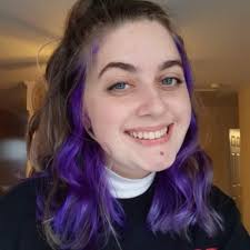 Kayla Guilliams's Instagram, Twitter & Facebook