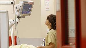 Oui g tres peur de m'emballer ais j'avais tellement idealisé la profession d'infirmiere.bien sur le contact est genial mais il y a tellement d'aspect negatif que je suis trop decu et ne me vois. Ras Le Bol Pres De 40 Des Infirmiers Envisagent De Changer De Metier
