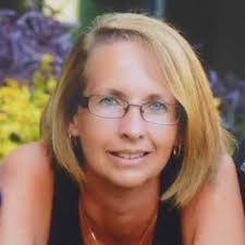 Karen Goldsmith's Instagram, Twitter & Facebook