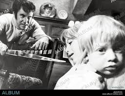 SUSAN GEORGE in FRIGHT, 1971, directed by PETER COLLINSON. Copyright  BRITISH LION.