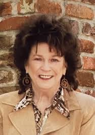 Elizabeth Primm's Instagram, Twitter & Facebook