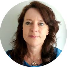 Mary Grice's Instagram, Twitter & Facebook