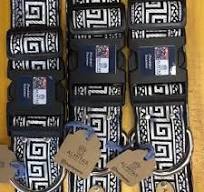 Hermosos collares de mascotas que llevan nuestras Banditas QR en la  hebilla, una genial idea de @almitasarica 😍🐶