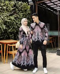 Related posts of contoh desain baju gamis batik baru. 100 Termurah Cod Batik Solo Fashion Baju Batik Couple Batik Baju Muslim Wanita Terbaru 2021