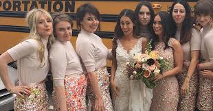 It S Really Hard Not To Be Jealous Of Lena Dunham S Bridesmaid Look Fashion Bridesmaid Dresses