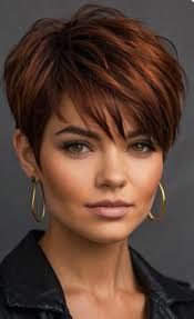 Ramona Lyon's Instagram, Twitter & Facebook