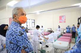 Vera wang deconstructs evening clothes. Smkn 1 Salatiga Persiapkan Pembelajaran Tatap Muka Sarana Prokes Sudah Dipersiapkan Kendalku