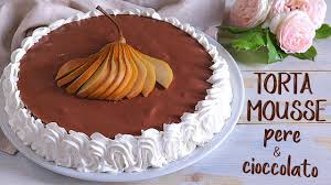 Con una spatola controllate che il tutto si sia perfettamente sciolto, altrimenti continuate a scaldare per un altro minuto. Torta Mousse Cioccolato Pere Di Benedetta Ricetta Facile Youtube