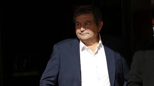 En san vicente del raspeig, provincia de alicante, encontramos la dirección calle alcalde ramón orts galán. Ex Alcalde De San Ramon Se Entrego En La Brigada Anticorrupcion De La Pdi Para Cumplir Prision Preventiva Emol Com
