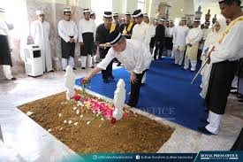 We did not find results for: Pm Lee Attends Funeral Of Johor Sultan S Mother Today