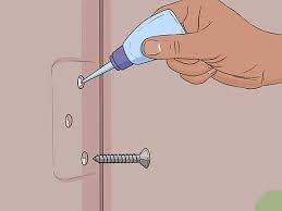 In this video i'll show you how to quickly and easily fix a loose door hinge with minimal tools. Easy Ways To Repair A Loose Wood Screw Hole For A Hinge Wikihow