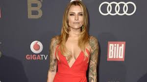 Welcome to the official sophia thomalla page! Sophia Thomalla Ergreifende Worte Uber Rudi Assauer