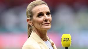 Gabby Logan just wore the chicest navy power suit, and I can't stop  thinking about her simple yet superb outfit