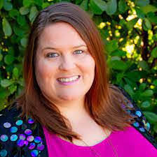 Lori Hartwig's Instagram, Twitter & Facebook