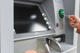 Clienții băncii transilvania pot retrage bani de la bancomat cu telefonul, prin aplicația bt pay și apple pay. Ce Se IntamplÄ Acum La Bancomatele Ing Cec Bank Èi Brd Sunt In AceeaÈi SituaÈie Impact