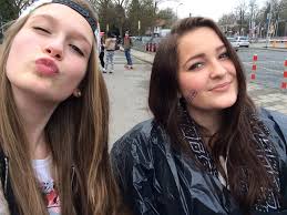 Debbie Riehl (@debbie_rhl)