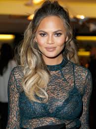 Christine diane teigen (born november 30, 1985) is an american model and television personality. Chrissy Teigen S Fuller Lips Are An Allergic Reaction Not Filler Photos Allure
