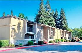Rivercrest Apartment Homes For Rent In Sacramento Ca Located Minutes From Downtown Sacramento Kaiser Uc Davis Medical Renting A House House Styles Mansions