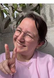 Jessica Mcburney's Instagram, Twitter & Facebook