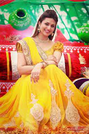 Divyanka Vivek Rang Dey By The Wedding Story Indian Wedding Dress Bridal Lehenga Indian Wedding Photography Poses Indian Wedding Dress