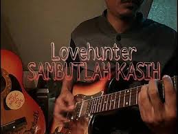 Lagi demi cinta kurela menanti takkan goyang walau badai kan melanda seribu tahun kutetap setia lupakanlah dukamu yang silam hulur tanganmu sambut kasihku mari bersama kita melangkah membina cinta abadi. Guitar Singing Lovehunter Sambutlah Kasih Guitar Cover By Gitar Murah Youtube Music Is Life Cover Songs Guitar