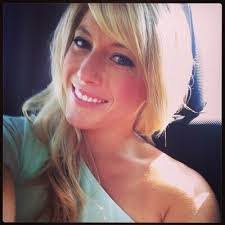 Kami Stone's Instagram, Twitter & Facebook