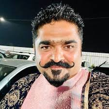 Beejking Mahadik updated his cover photo.