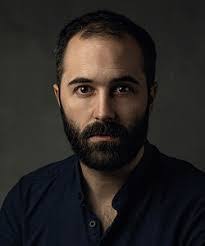 Simon Victor's Instagram, Twitter & Facebook