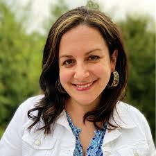 Gwen Goldstein's Instagram, Twitter & Facebook