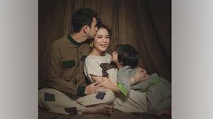 Parenten raffi ahmad nagita slavina berantemnya mereka lucu part 1. Nagita Slavina Hamil Anak Kedua Rafathar Senang Akan Jadi Kakak Cantik Tempo Co