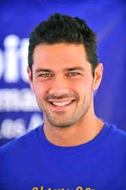 Should dogs be allow with their sick owners in the hospitals