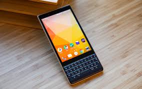 BlackBerry Key2 LE Review: The Keyboard ...