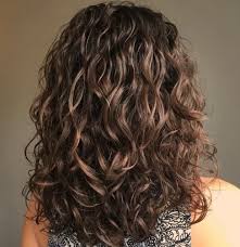 From straight perms to curly perms, henna dye to permanent dye, there are unique aspects to all. How To Perm Hair At Home With Household Items Okaylifes