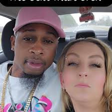 Ericka Weiss's Instagram, Twitter & Facebook