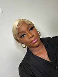 Suffering from hair concerns that creates limitation