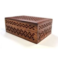 Cutwork Wooden Box Explore Inspiration Wooden Keepsake Box Wooden Boxes Wood Boxes