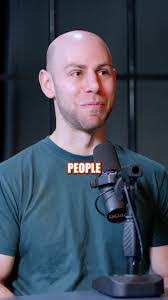 Lorraine Whitby's Instagram, Twitter & Facebook