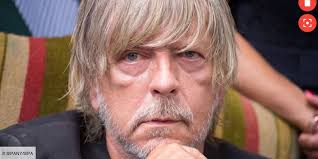 Gérard lanvin tire également sur la corde sensible avec à la petite semaine (2003), les enfants (2005) ou le héros de la famille (2006). Renaud Comment Il A Seduit Dominique Sa Premiere Femme Et Ex Compagne De Gerard Lanvin