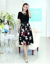Cách phối đồ với chân váy xòe đẹp cho các nàng công sở